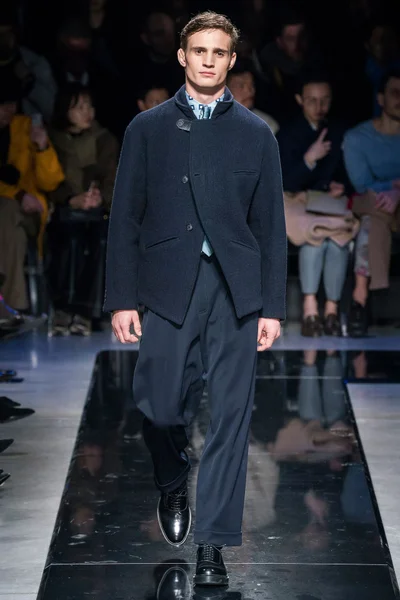 Look 57